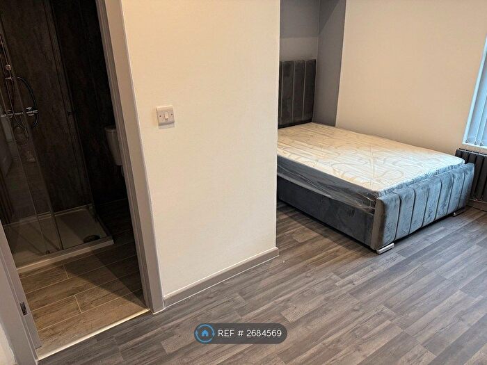 4 Bedroom End Terrace House To Rent In Liverpool, Liverpool, L13