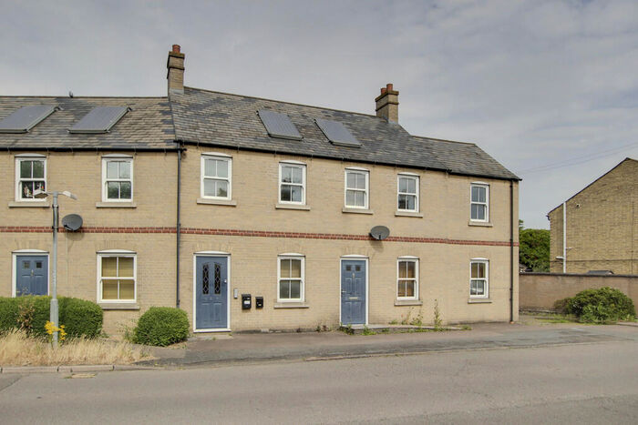 2 Bedroom Apartment To Rent In High Street, Buckden, PE19