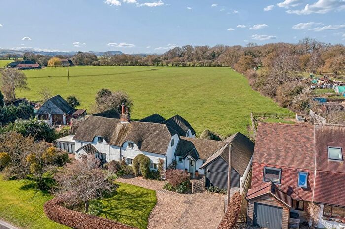 3 Bedroom Detached House For Sale In Apsley End Road, Shillington, Hitchin, SG5