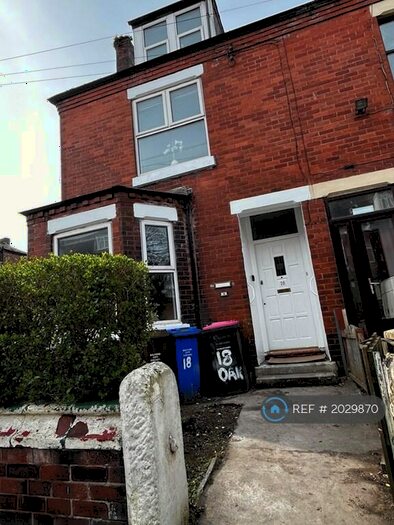 4 Bedroom Semi-Detached House To Rent In Oak Road, Salford, M7