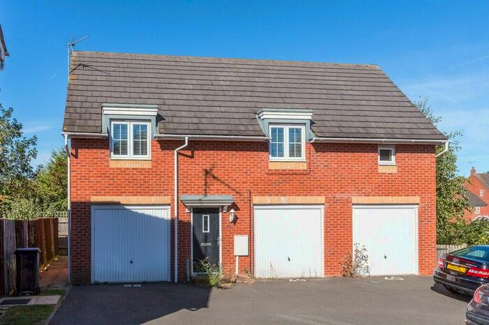 2 Bedroom Apartment To Rent In Regency Court, Rushden, NN10