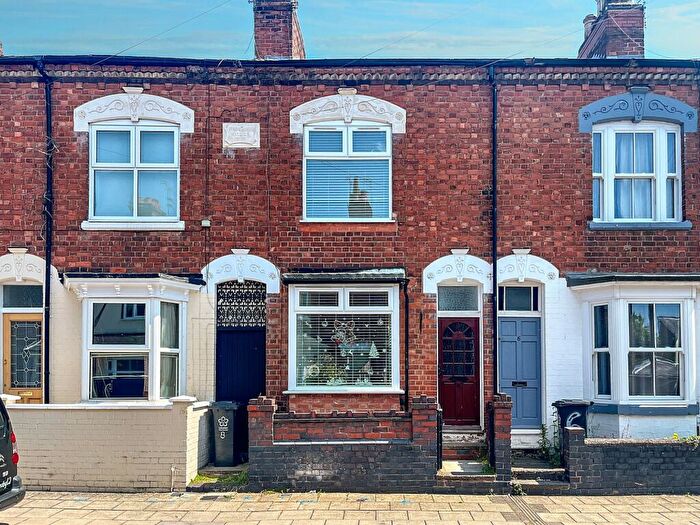 2 Bedroom Terraced House To Rent In Park Avenue, Leicester, LE2