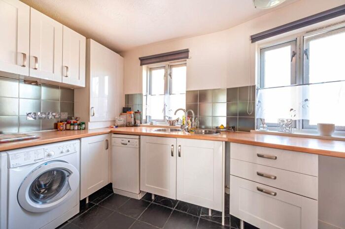 2 Bedroom Flat To Rent In Broadley Terrace, , Lisson Grove, London, NW1