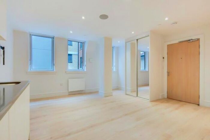 Studio To Rent In Becketts House, Ilford Hill, IG1