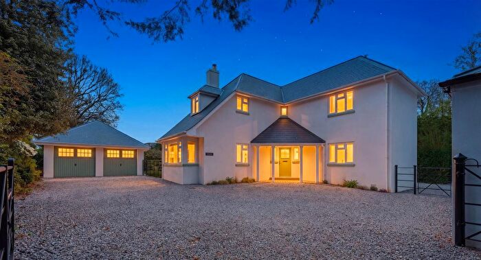 5 Bedroom Detached House For Sale In Staplegrove, Taunton, TA2