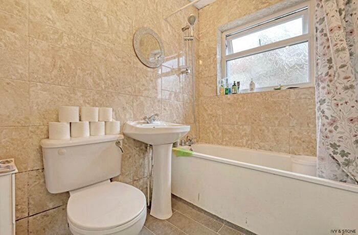3 Bedroom Terraced House For Sale In Natal Road, Ilford, Greater London, IG1