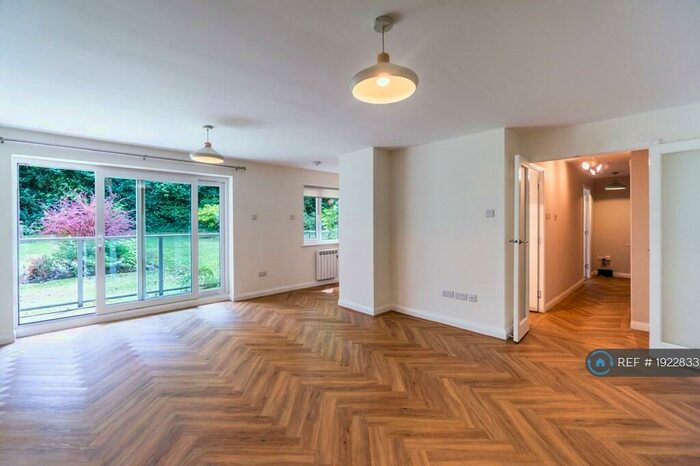 1 Bedroom Flat To Rent In Langham Court, Manchester, M20