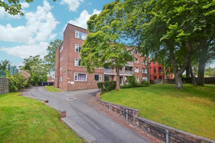 2 Bedroom Flat To Rent In Haversham Court, Middleton Road, Crumpsall, M8