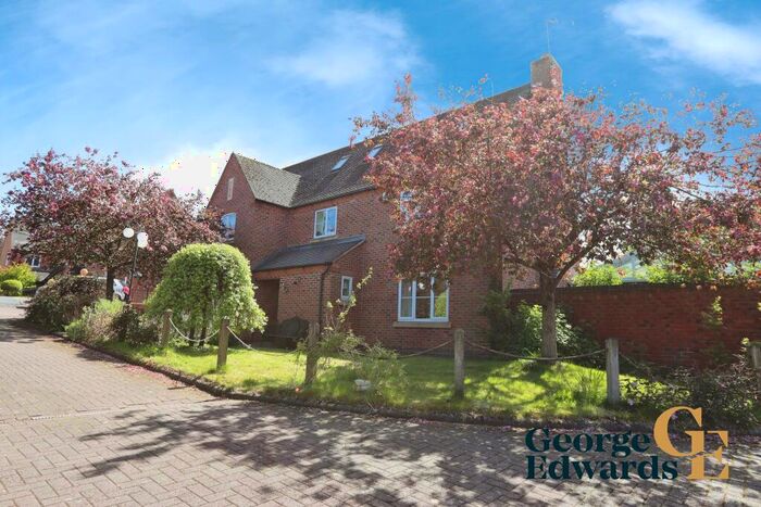 5 Bedroom Detached House For Sale In Meadowbrook Court Appleby Magna, DE12