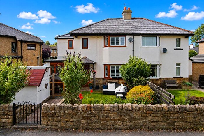 3 Bedroom Semi-Detached House For Sale In Bridge End, Glusburn, BD20