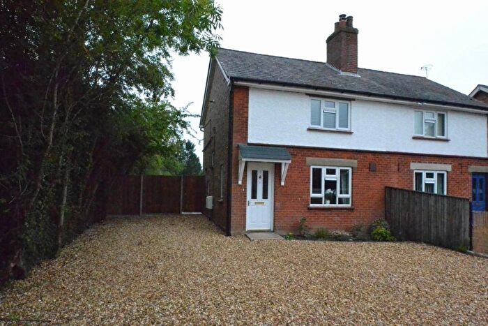 3 Bedroom Semi Detached House For Sale In Norwich Road, Besthorpe, NR17