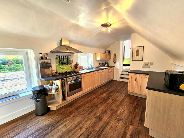 2 Bedroom Flat To Rent In Great Western Road, West End, Aberdeen, AB10