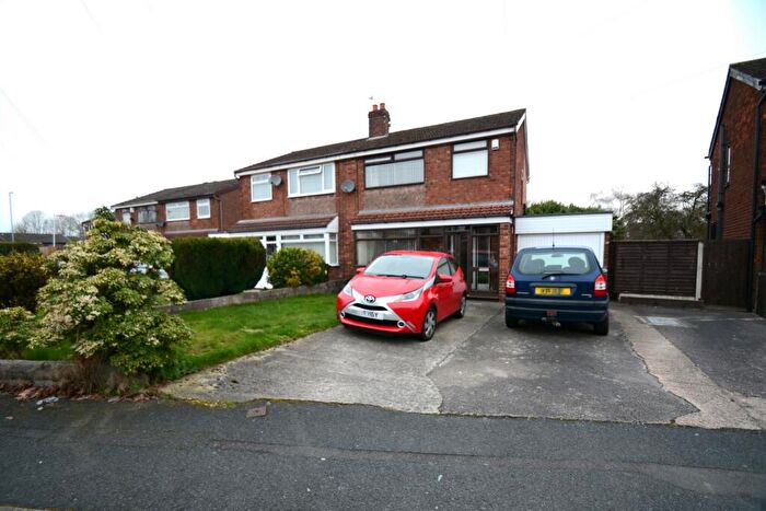 3 Bedroom Semi Detached House For Sale In Primrose Drive, Droylsden, M43