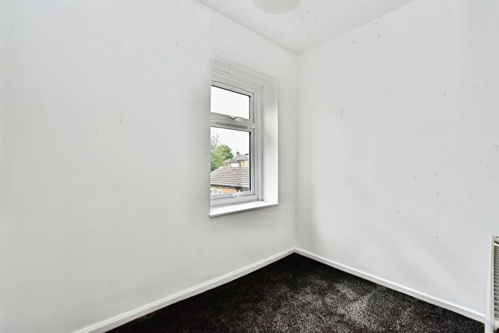 2 Bedroom End Of Terrace House For Sale In Quarry Field Lane, Wickersley, Rotherham, S66