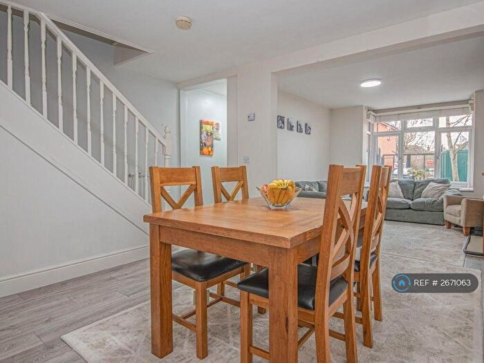 3 Bedroom Terraced House To Rent In Chamberlayne Road, Eastleigh, SO50