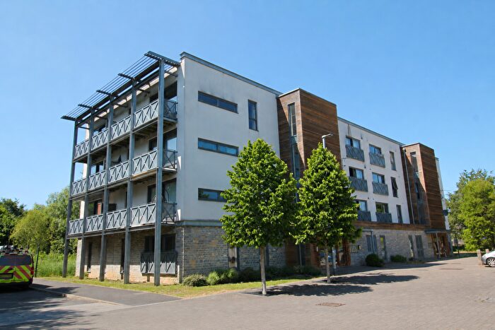 1 Bedroom Apartment For Sale In Moonraker Square, Street, BA16