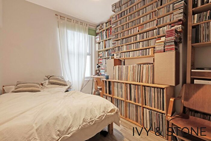 3 Bedroom Terraced House For Sale In Sperling Road, London, Greater London, N17