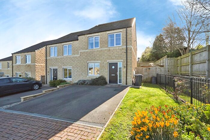 3 Bedroom Semi Detached House For Sale In Valley View Drive, Apperley Bridge, Bradford, BD10
