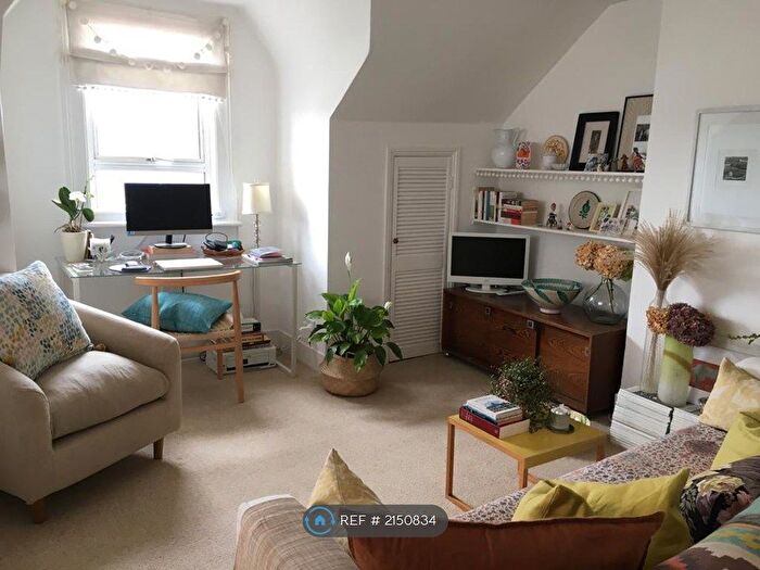1 Bedroom Flat To Rent In Ormeley Road, London, SW12