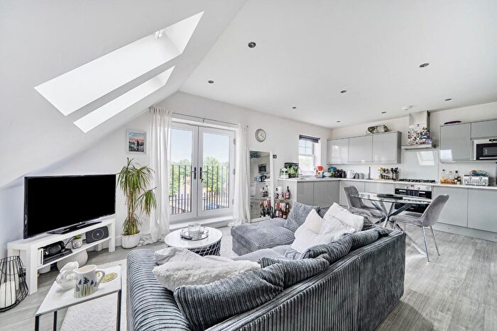 1 Bedroom Flat For Sale In Blackbrook Lane, Bromley, BR2