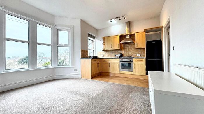 2 Bedroom Apartment To Rent In Blackhorse Road, Bristol, BS15