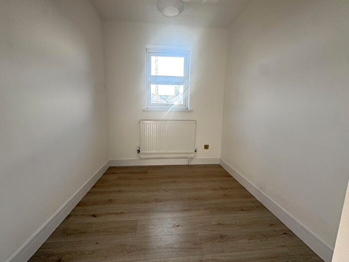 1 Bedroom Flat For Sale In Saffron Road, Biggleswade, SG18 - Photo 5