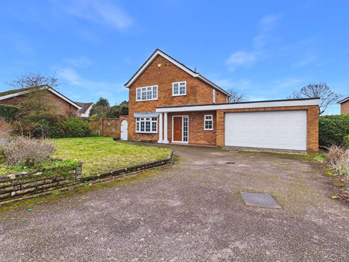 3 Bedroom Detached House For Sale In Civray Avenue, Downham Market, PE38