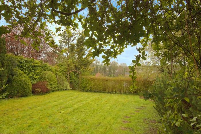3 Bedroom Bungalow For Sale In Highfield Rise, Shrewton, Salisbury, SP3