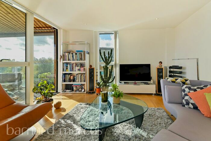 2 Bedroom Flat To Rent In Malt House Court, High Street, Brentford, TW8