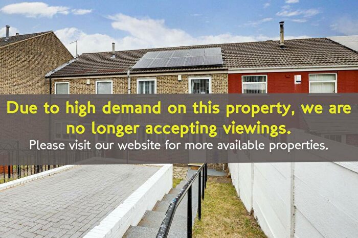 3 Bedroom Terraced House To Rent In Flaxton Way, Top Valley, Nottinghamshire, NG5