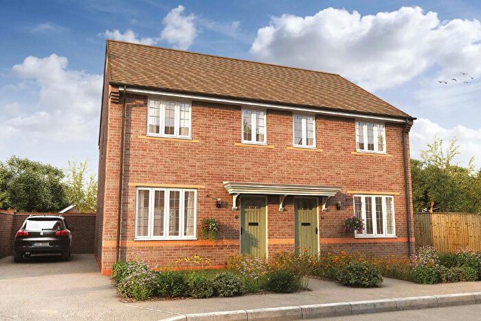 3 Bedroom Semi-Detached House For Sale In Cherry Square, Basingstoke, RG23