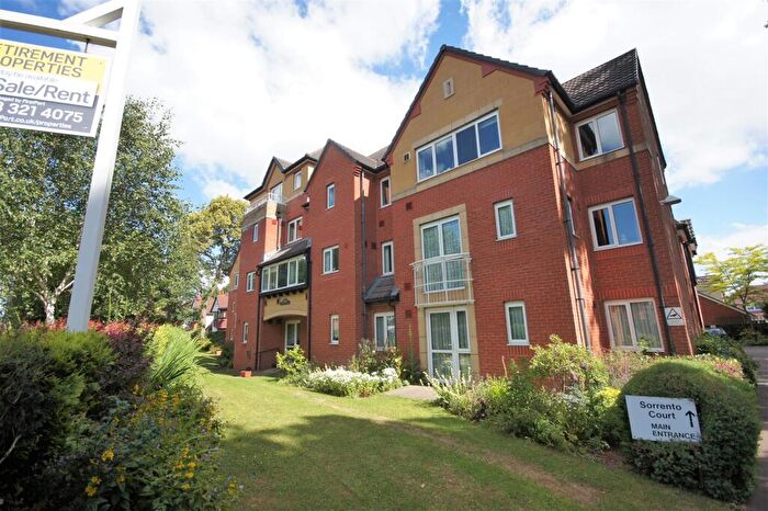 1 Bedroom Flat For Sale In Sorrento Court, Moseley - One Bedroom Retirement Apartment, B13