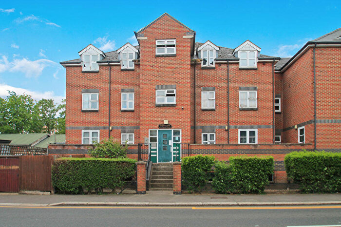 2 Bedroom Flat For Sale In Byron Road, Harrow, HA3