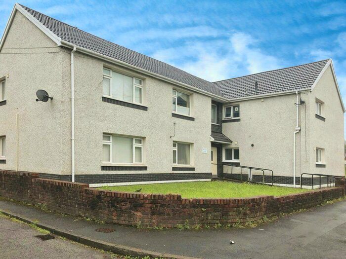 2 Bedroom Flat To Rent In Riverside House, Cwmavon, Port Talbot, SA12