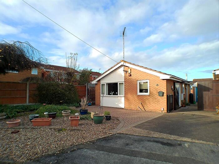 2 Bedroom Detached Bungalow For Sale In Glendoe Grove, Bingham, Nottingham, NG13