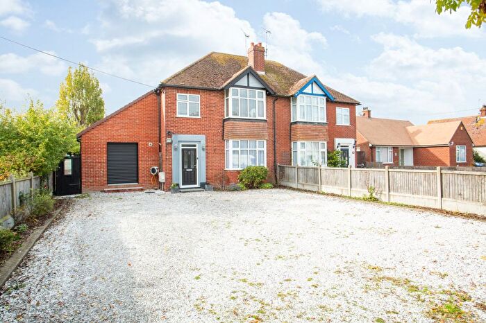 4 Bedroom Semi-Detached House For Sale In South Street, Whitstable, CT5