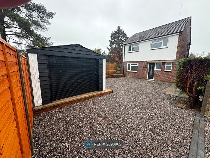 3 Bedroom Detached House To Rent In Belstone Road, Totton, Southampton, SO40