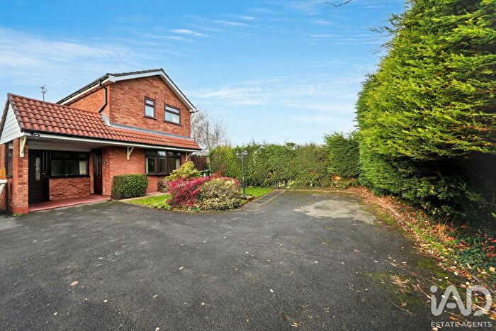 2 Bedroom Detached House For Sale In Hillbury Drive, Willenhall, WV12