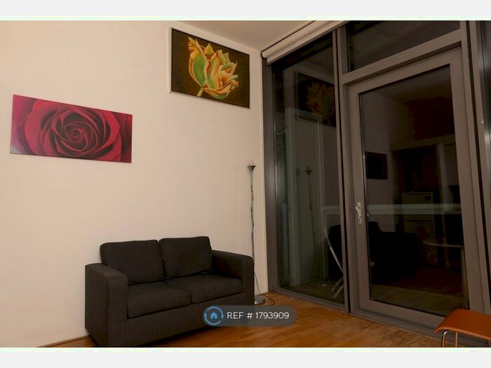 Studio To Rent In Abito, Salford, M3