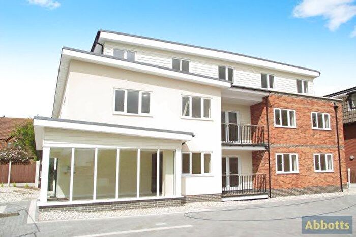 2 Bedroom Flat To Rent In Hawthorne House, Leigh-On-Sea, SS9