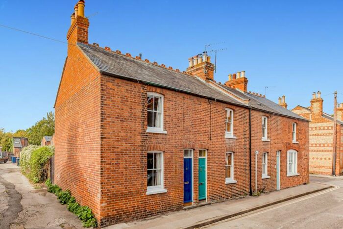 2 Bedroom Terraced House To Rent In Osney Island, Central Oxford, OX2