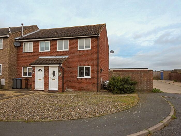 2 Bedroom End Of Terrace House To Rent In Carr Avenue, Leiston, IP16