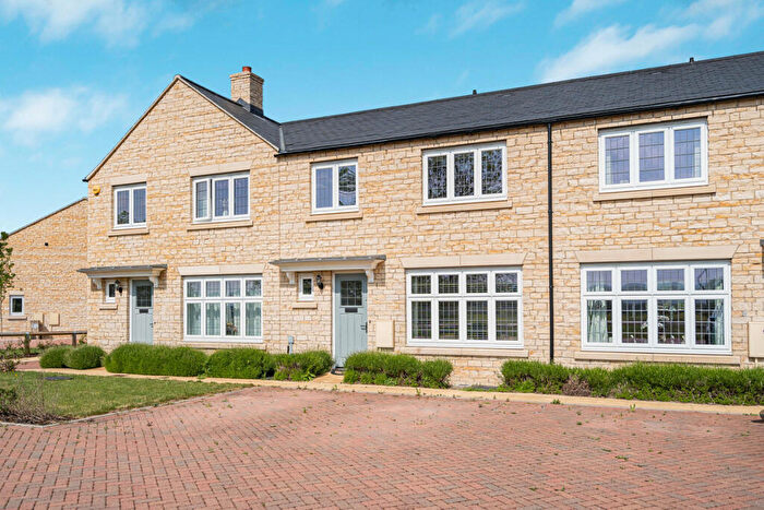 3 Bedroom Terraced House For Sale In Peacock Road, Ambrosden, OX25
