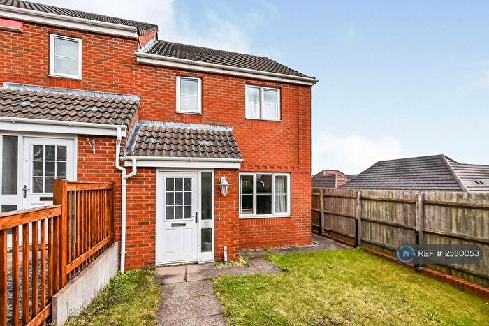 3 Bedroom Semi-Detached House To Rent In Tulip Grove, Streetly, Sutton Coldfield, B74