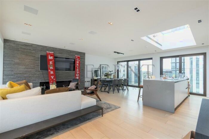 3 Bedroom Apartment To Rent In Roman House, Wood Street, EC2Y