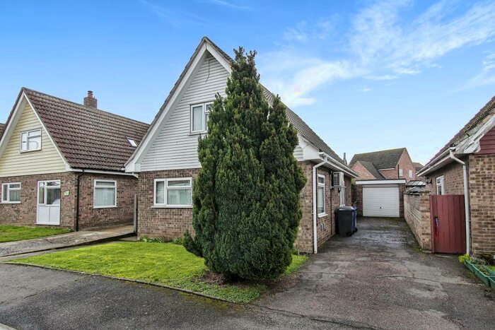 2 Bedroom Bungalow For Sale In Tithe Avenue, Beck Row, Bury St. Edmunds, IP28