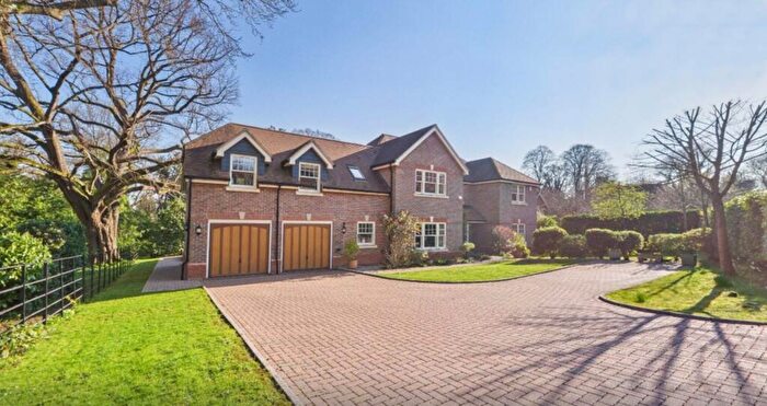 6 Bedroom Detached House For Sale In Pangbourne, Berkshire - Set In A Beautiful Location, RG8