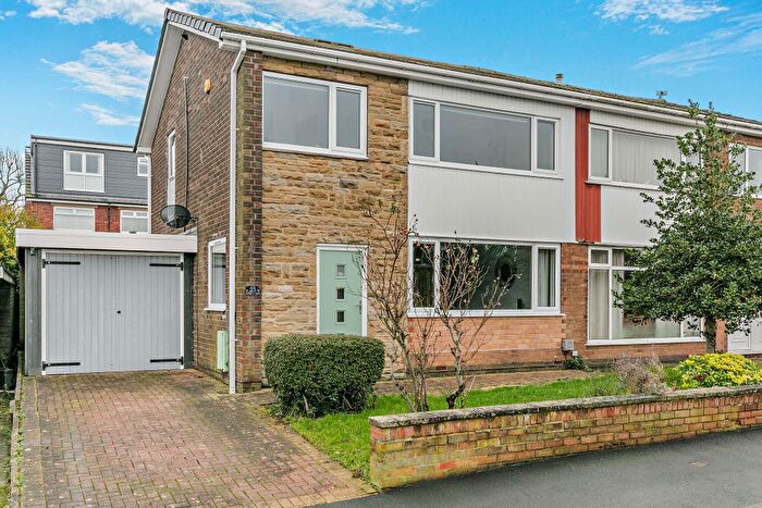 3 Bedroom Semi Detached House For Sale In Northwood Park, Woodlesford, West Yorkshire, LS26