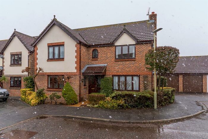 4 Bedroom Detached House To Rent In Larksway, Bishops Park, Bishops Stortford, Herts, CM23