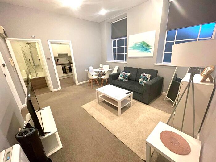 1 Bedroom Apartment To Rent In Flat D Regent House, Princes Place, Brighton, BN1